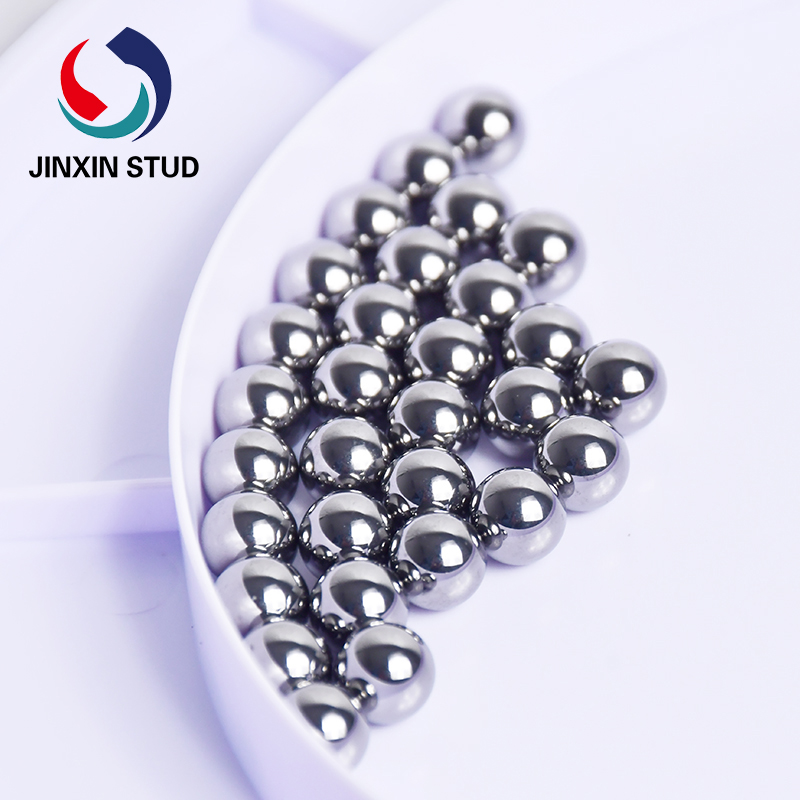 How to control the carbon content of carbide ball reasonably?